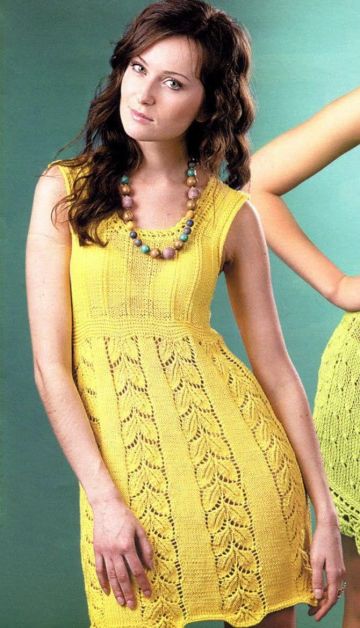 Kleid mit Blattmuster