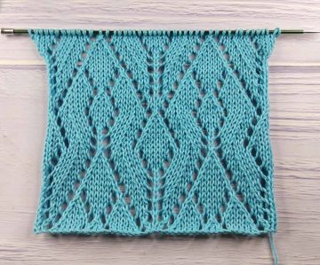 Ajourmuster stricken