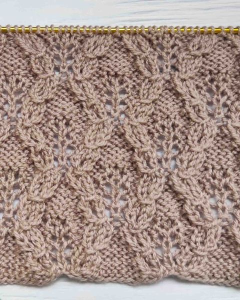 Fantasie-Blattmuster stricken