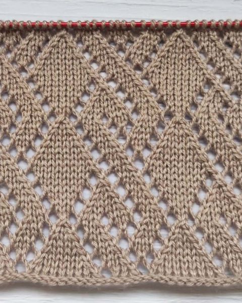 Fantasie-Rautenmuster stricken
