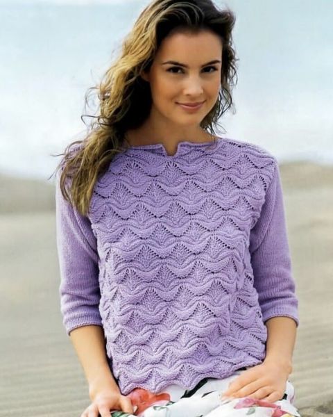 Pulli mit Wellenmuster
