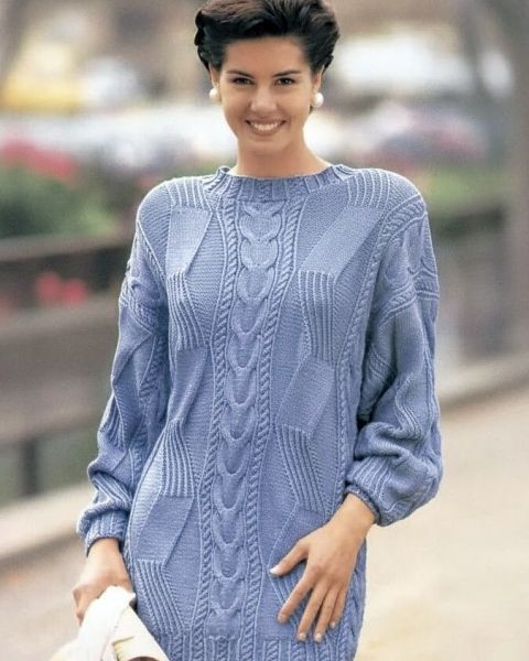 Langer Pullover mit Fantasiemuster