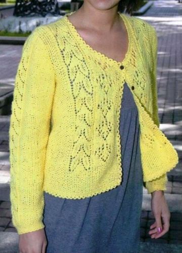 Jacke mit Blattmuster