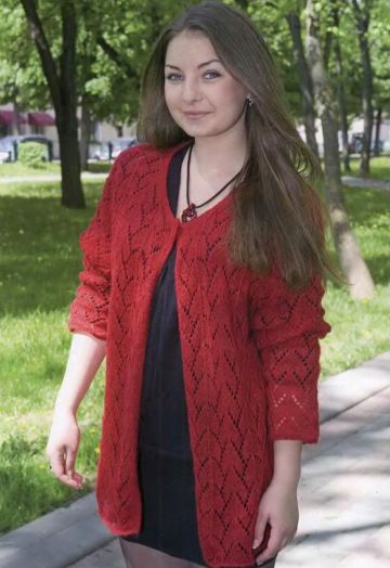 Strickjacke im Ajourmuster