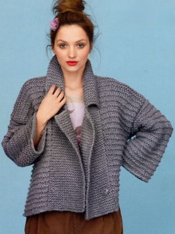 Jacke mit Kragen und Revers