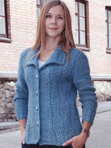 Jacke im Zopf-Perlmuster