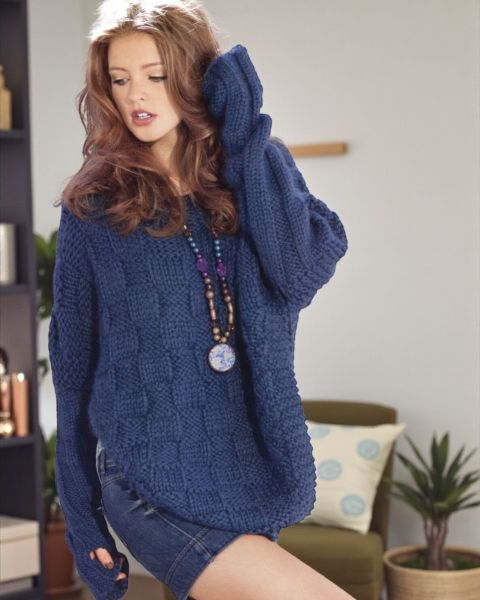 Poncho mit eingestrickten Ärmeln