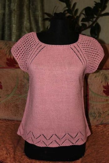Pulli mit Ajourbordüre