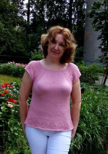 Pulli mit Ajourbordüre