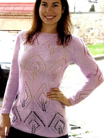 Strickpulli mit U-Boot-Ausschnitt
