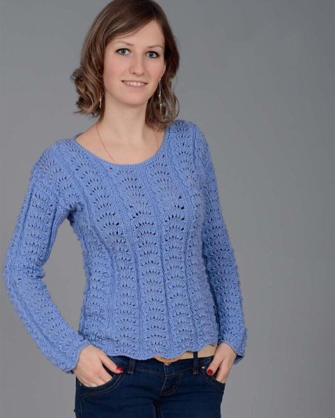 Pullover im Wellenmuster