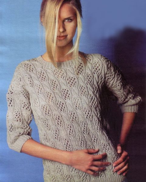 Pulli im Ajour-Zopfmuster