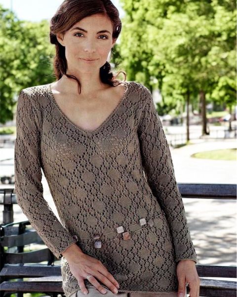 Langer Pulli im Ajour-Rautenmuster