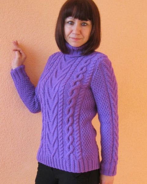 Pullover mit Zopfmuster