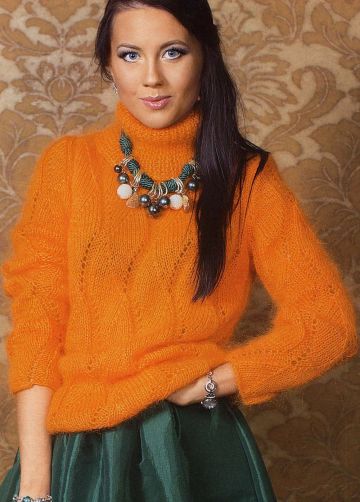 Pullover im Wellenmuster