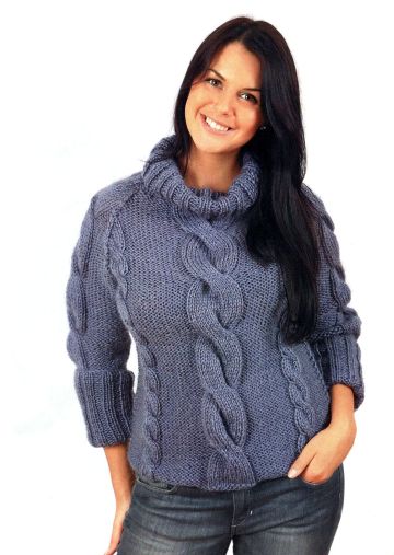 Raglanpullover mit Zopfmuster